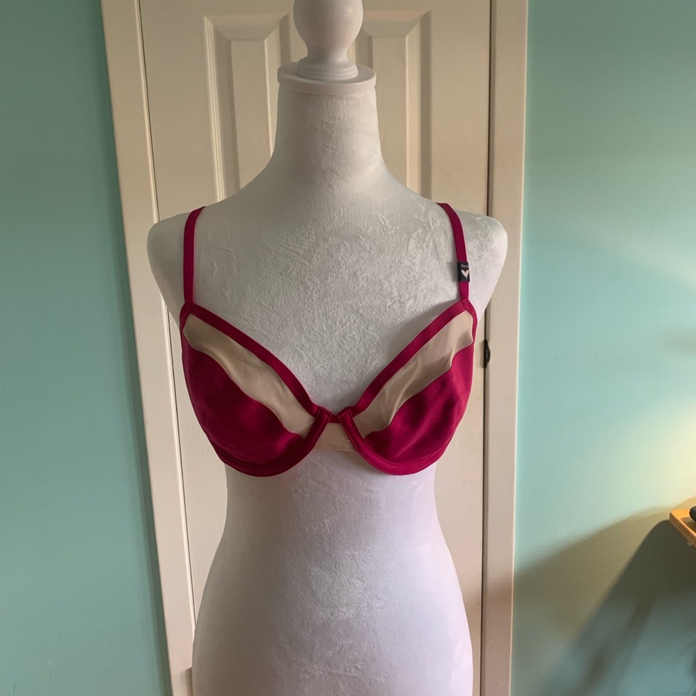 Victoria's Secret 32DDD Bra